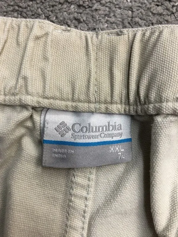 Columbia Shorts Mens XXL Beige Cargo Shorts Lightweight Casual Outdoor Hiking