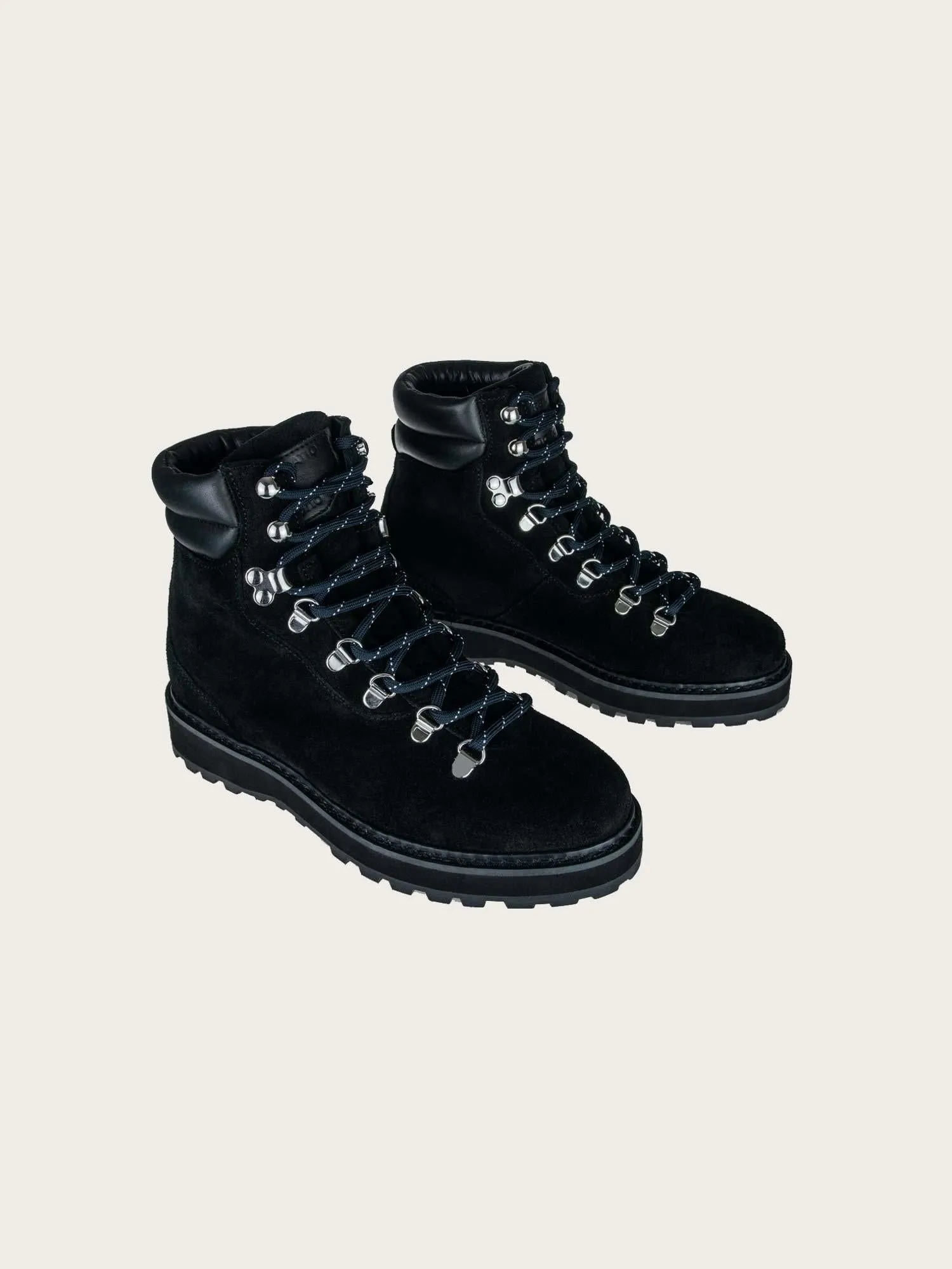 Hiking Suede - Black